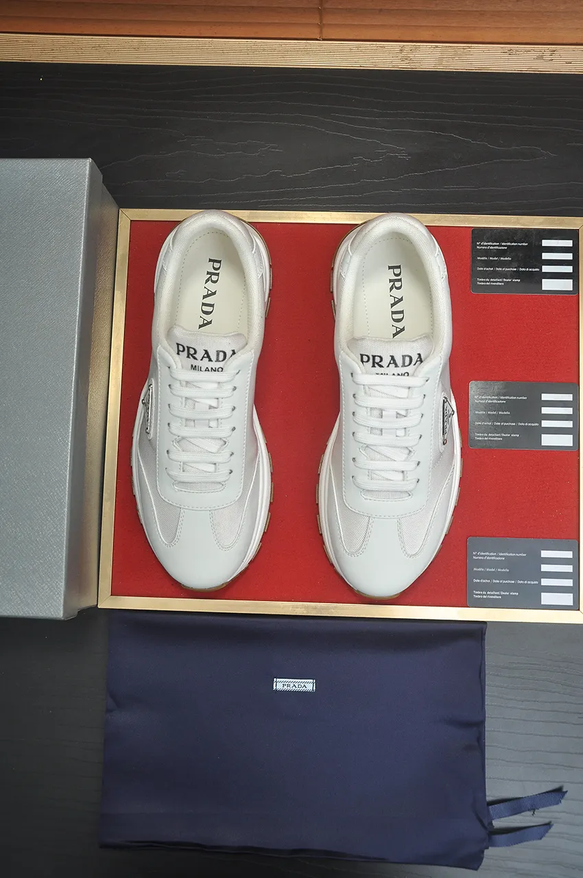 Men's shoes 💰580💶 [PRADA] Top original items, new seasonal styles, high-quality original items, top-grade high-mercerized cowhide combined with original breathable fabric + imported glue, imported stretch fabric inside with original cowhide feet, original thick outsole! Quality guaranteed! Code 38-45 (45 customized)
